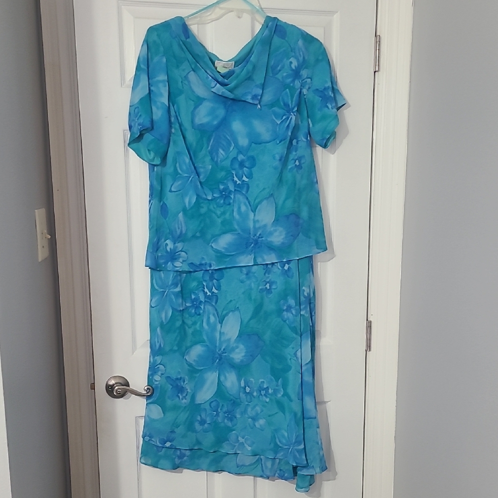 Studio C Turquoise Blue Floral Midi Dress Set
